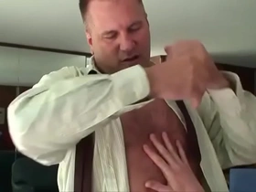 Daddy mugs fuck a twink