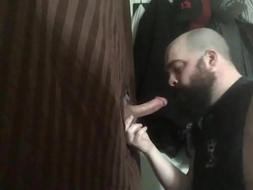 Blue collar married stud unloads at my gloryhole