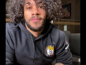 Andy rodrigues mostrando seu pau grande