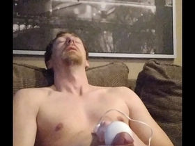 037 first time using hitachi wand on my dick on camera vegaslife486