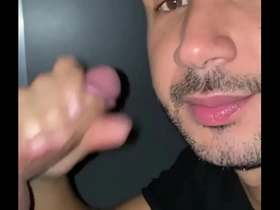 Powerbottombr chupando pica grossa no glory hole