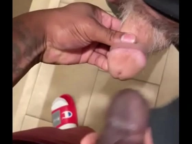 Cruising in walmart bathroom jerkoff and suck